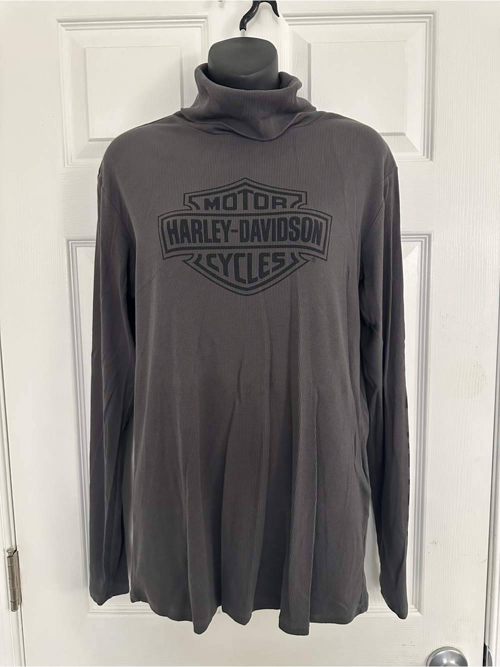 Harley-Davidson Charcoal Gray Long-Sleeve Turtleneck Logo Tee